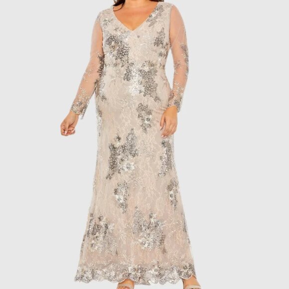 Mac Duggal 68352 V Neck Mesh Long Sleeve Embroidered Gown Size 18W MSRP$598.00 - Picture 1 of 3